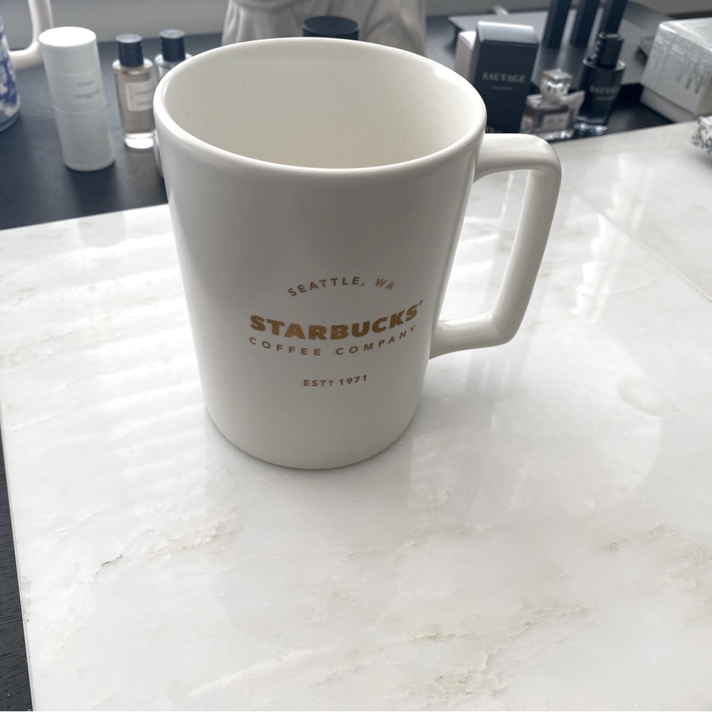 VINTAGE STARBUCKS COLLECTABLE MUG